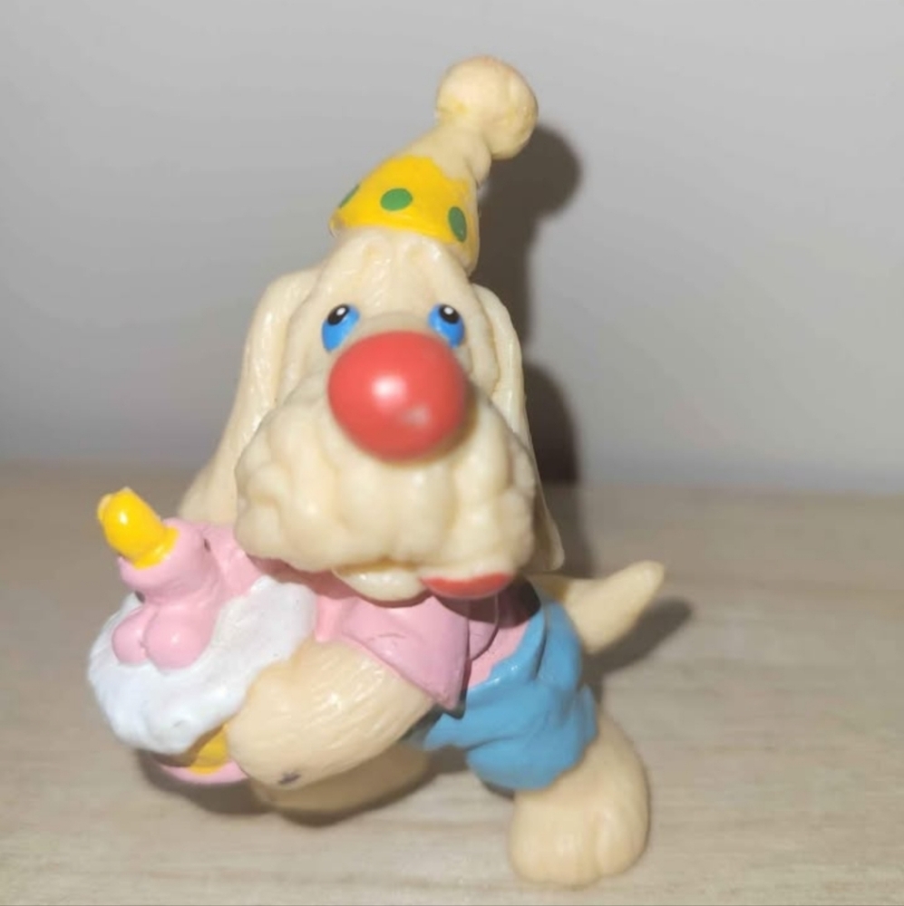 Vintage 1985 Wrinkles Dog Figurine with Party Hat